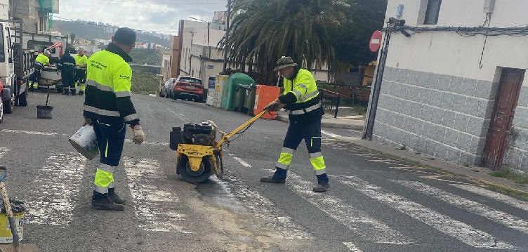 El Ayuntamiento de Arucas continúa con...