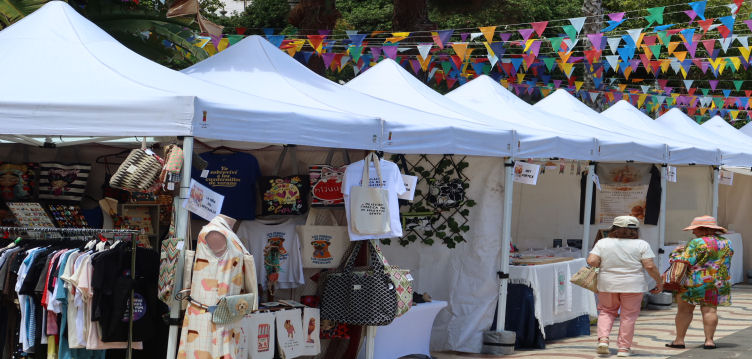Imagen de Feria de Artesanía y Oficios en Arucas la víspera y el día de San Juan