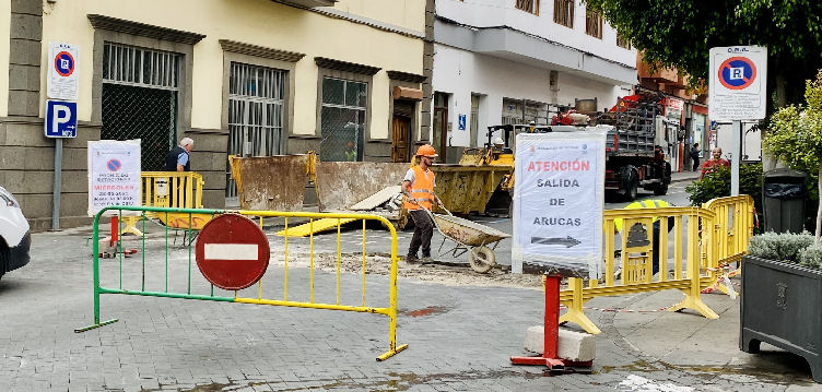 Imagen de El Ayuntamiento de Arucas inicia obras...