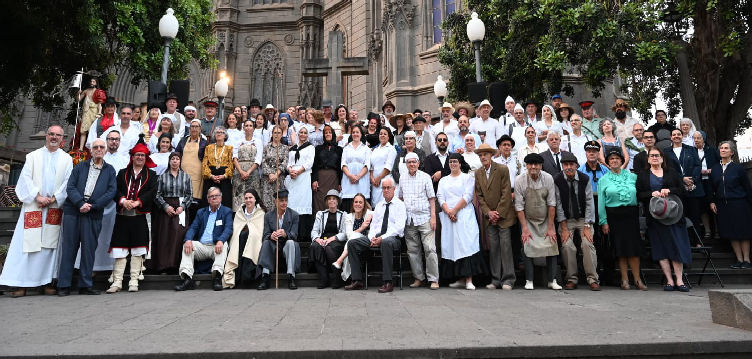 Imagen de La población se reúne en Arucas para celebrar el 50 Aniver